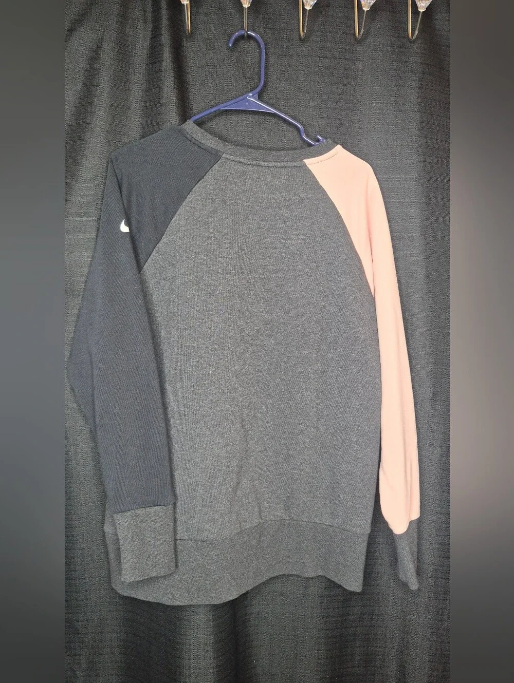 Nike Gray Pullover Sweatshirt with Pink Raglan Sleeve